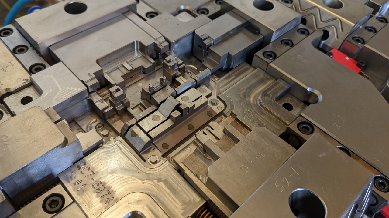 Icon Chế Tạo Khuôn